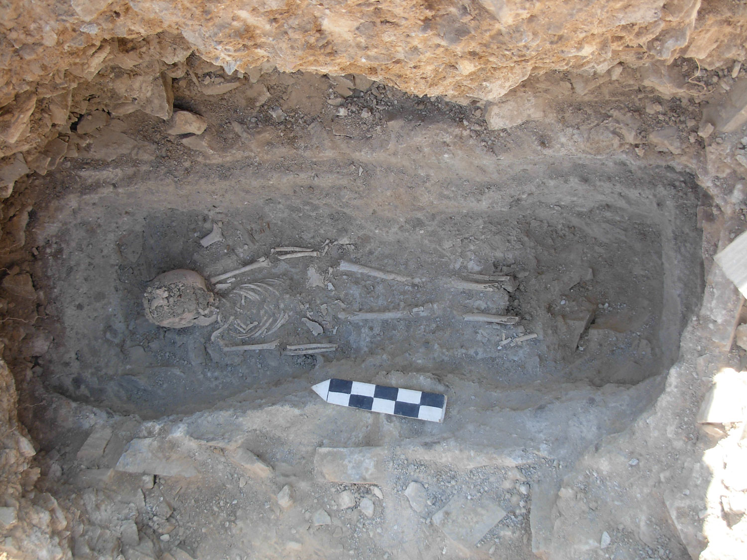 ανασκαφή από την Εφορεία Αρχαιοτήτων Κυκλάδων στο "Σταυρό" στα Κακάπετρα της Παροικιάς στην Πάρο